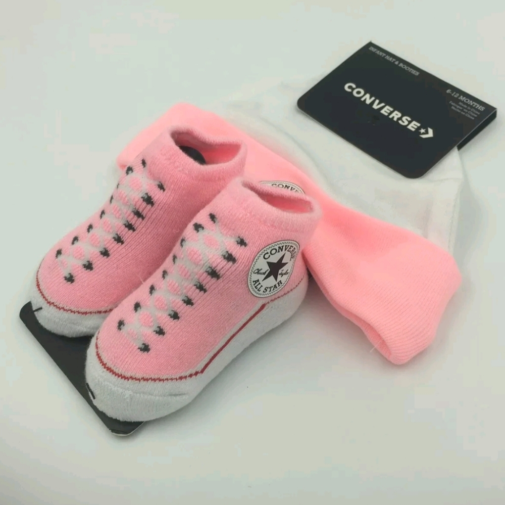 Converse Baby Girls Hat & Booties Gift Set